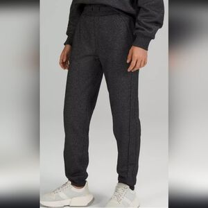 NWT Scuba High Rise Jogger Spark. Size 8